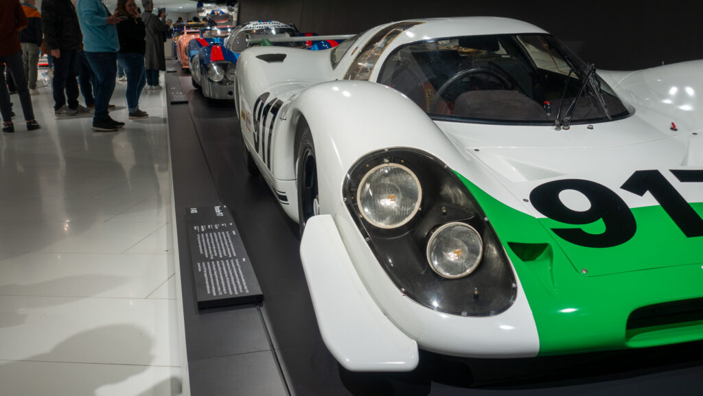 Porsche 917 Rennwagen im Porsche Museum in Stuttgart.